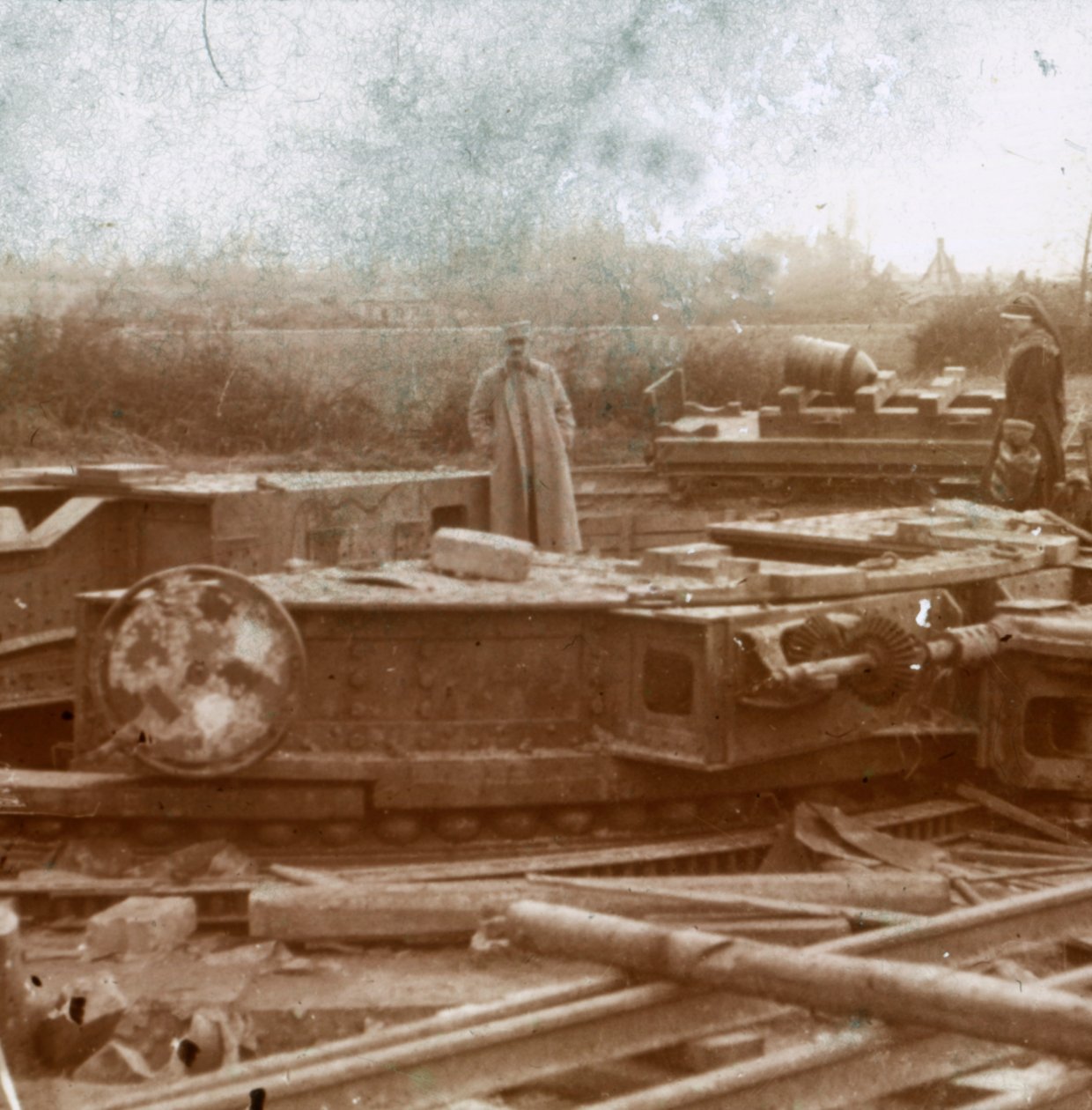 Montaje ferroviario para el cañón Big Bertha, c1914-c1918 de Unbekannt