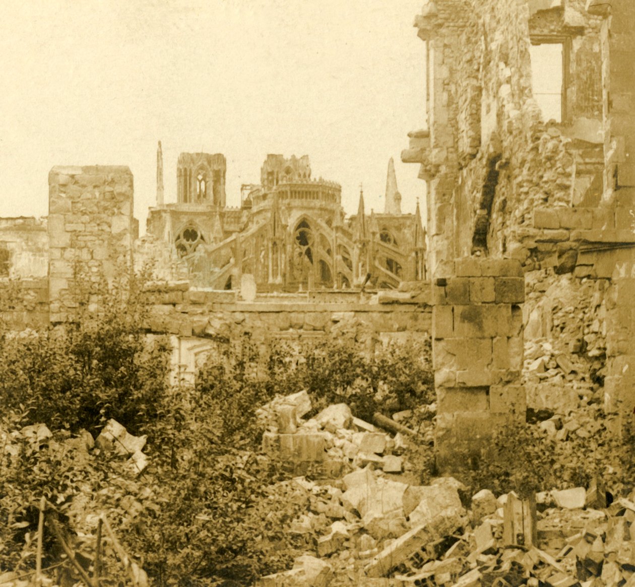 Catedral de Reims, Reims, norte de Francia, c1914-c1918 de Unbekannt