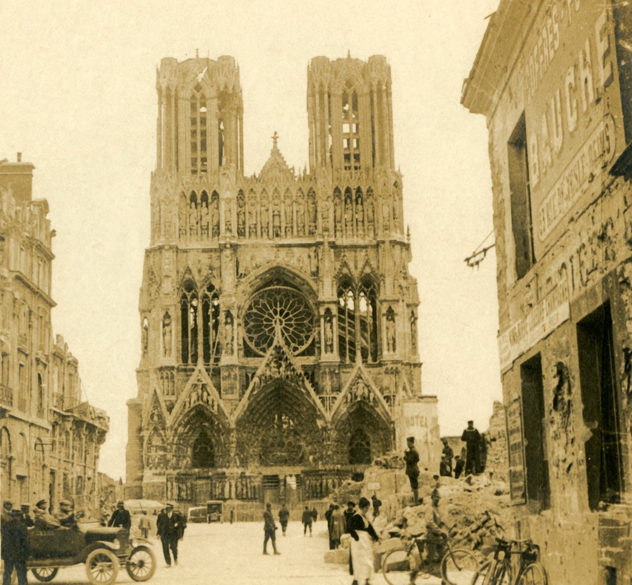 Catedral de Reims, Reims, norte de Francia, c1914-c1918 de Unbekannt