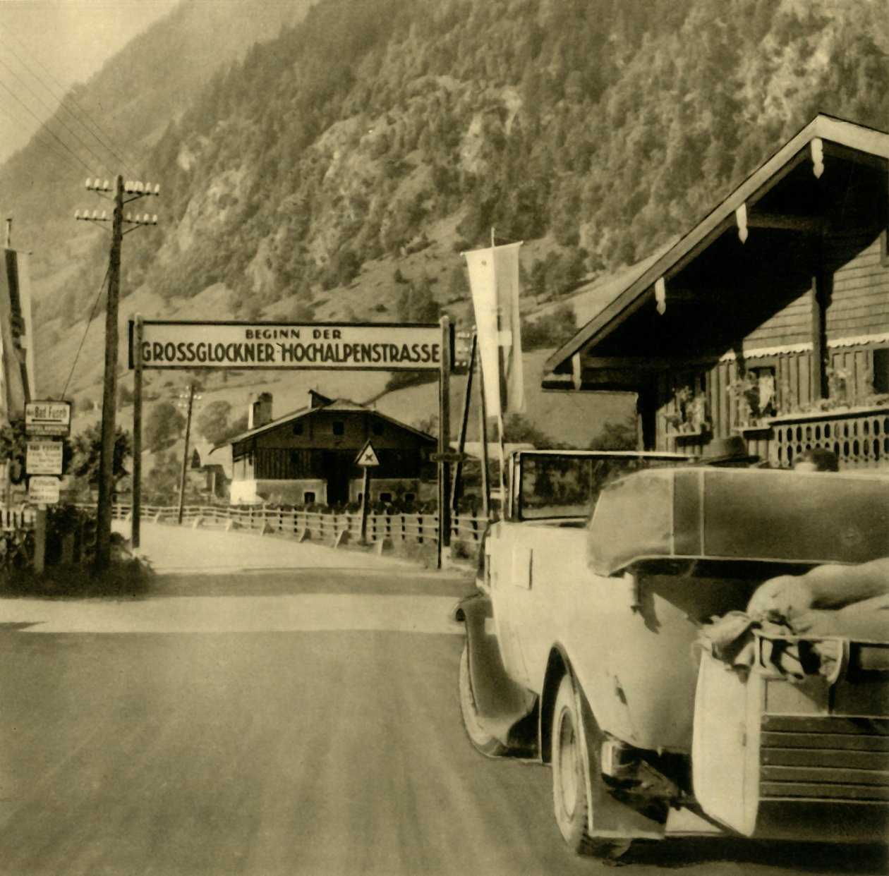 Inicio de la Carretera Alpina Alta de Grossglockner, Fusch an der Großglocknerstraße, Austria, c1935 de Unbekannt