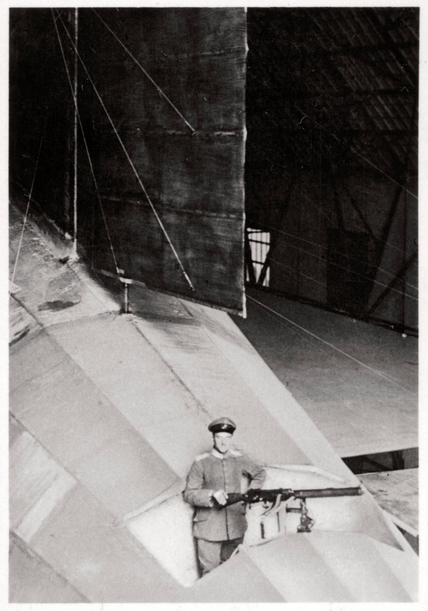 Artillero de cola de un dirigible del ejército alemán, Primera Guerra Mundial, 1914-1918, 1933 de Unbekannt
