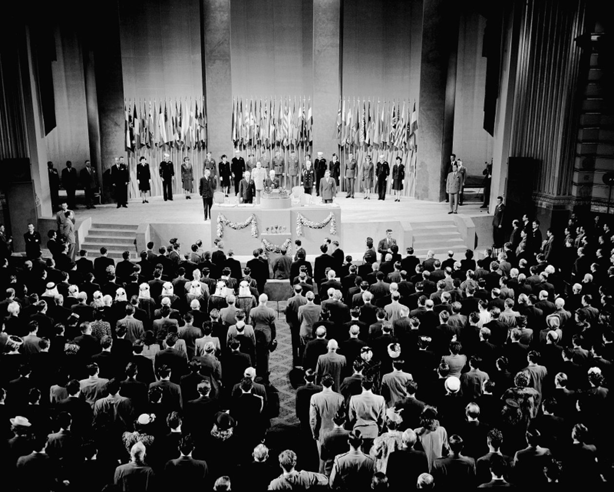 La 16ª Asamblea Plenaria de la conferencia fundacional de las Naciones Unidas en la Ópera de San Francisco de Unbekannt