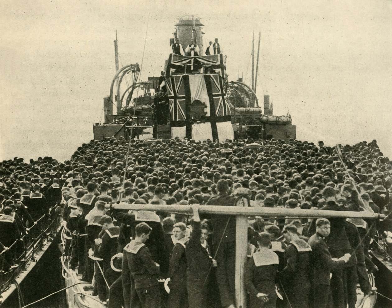 El arzobispo de York visita a los marineros británicos de la Royal Navy, Primera Guerra Mundial, 1914, c1920 de Unbekannt
