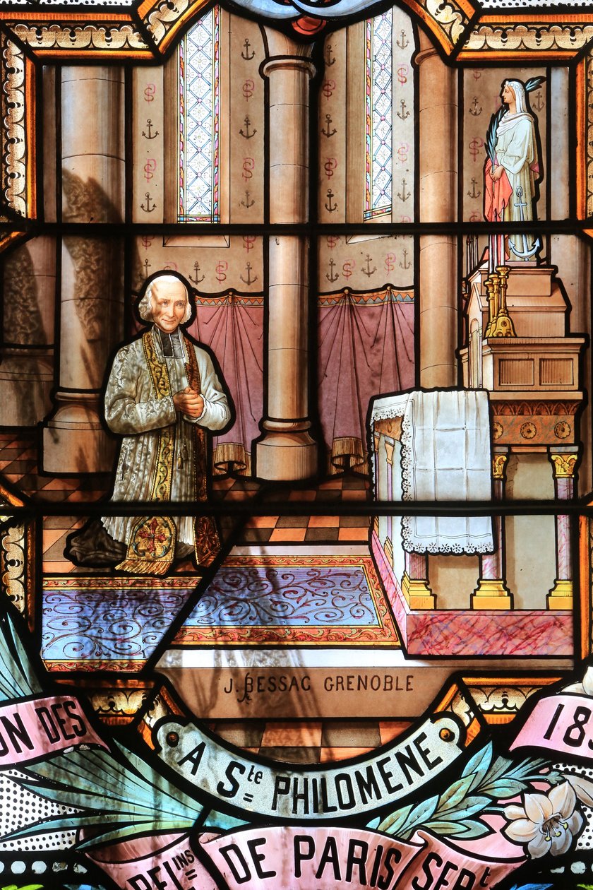 El Cura de Ars. Jean-Baptiste-Marie Vianney. San Juan Vianney. Vidriera. Santuario de Nuestra Señora de la Salette, La Salette-Fallavaux, Francia de Unbekannt
