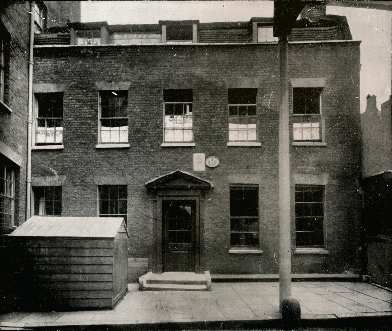 La vieja casa de campo en Tottenham Court Road, c1913 de Unbekannt