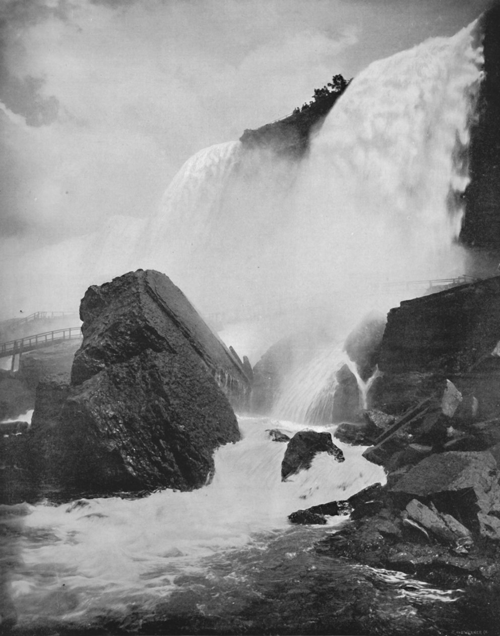 Las rocas debajo de la caída americana, siglo XIX de Unbekannt