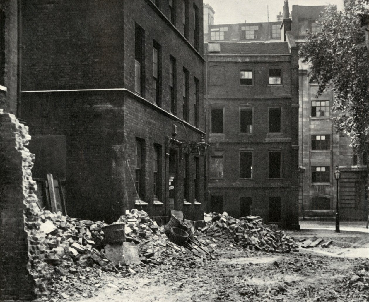 El sitio de la puerta de Fetter Lane y las casas abandonadas esperando demolición, 1934 de Unbekannt