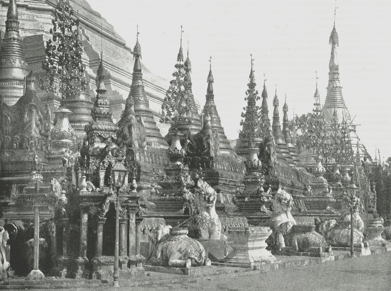 La base de la Gran Pagoda, Rangún, Birmania, 1895 de Unbekannt