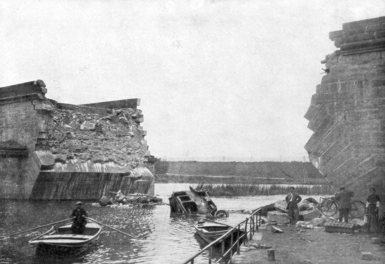 El puente en Trilport, 1ª Batalla del Marne, Francia, 5-12 de septiembre de 1914 de Unbekannt
