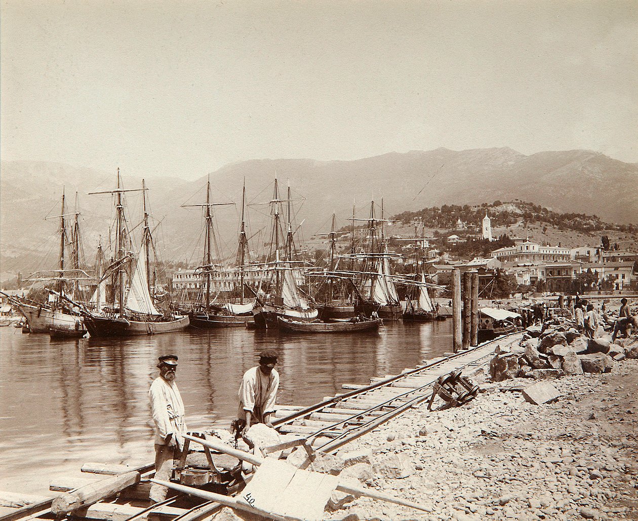 La construcción de un muelle en Yalta, Crimea, finales del siglo XIX de Unbekannt