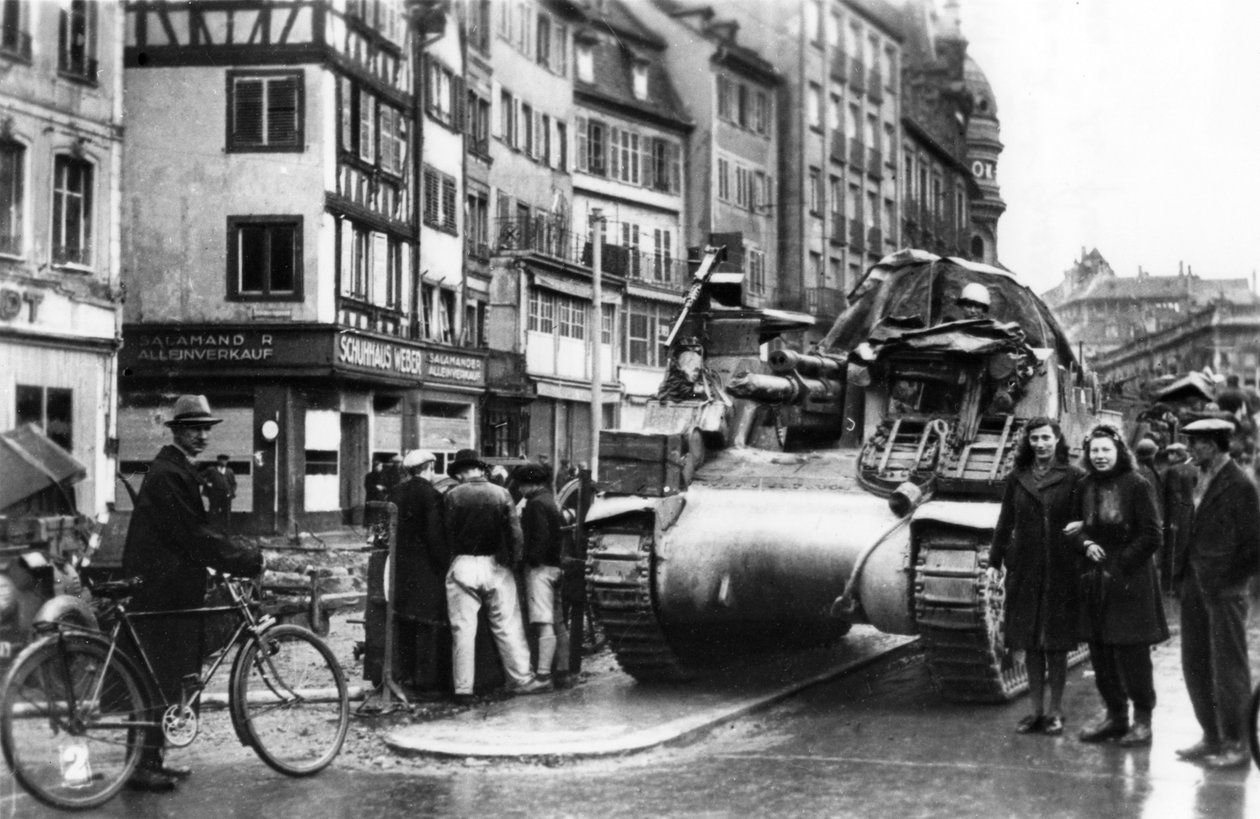 Los primeros tanques aliados llegan a Estrasburgo, Alsacia, noviembre 1944 de Unbekannt