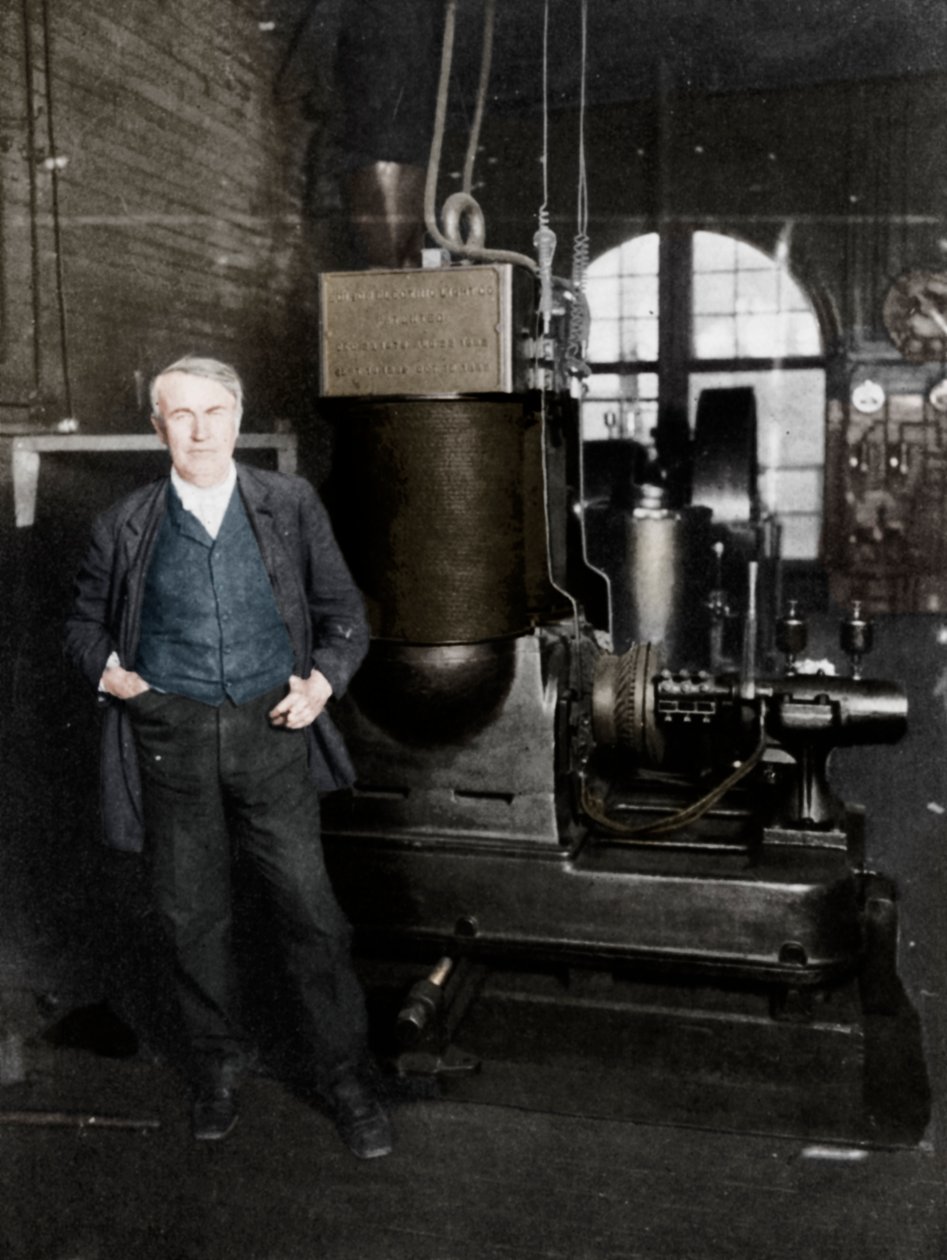 Thomas Alva Edison, inventor estadounidense, con su primer dínamo para producir luz eléctrica, 1880s de Unbekannt