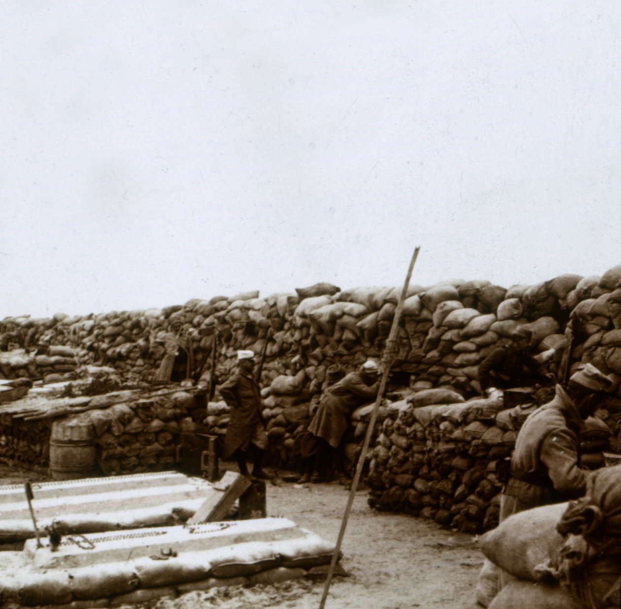 Trincheras en Mamelon Vert, Nieuwpoort, Flandes, Bélgica, c1914-c1918 de Unbekannt