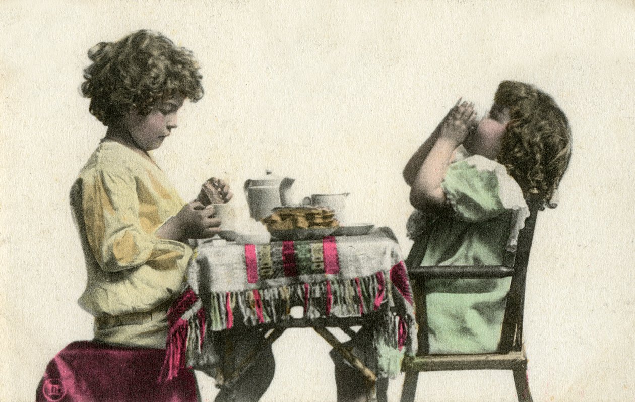 Dos niños pequeños, finales del siglo XIX o principios del siglo XX de Unbekannt