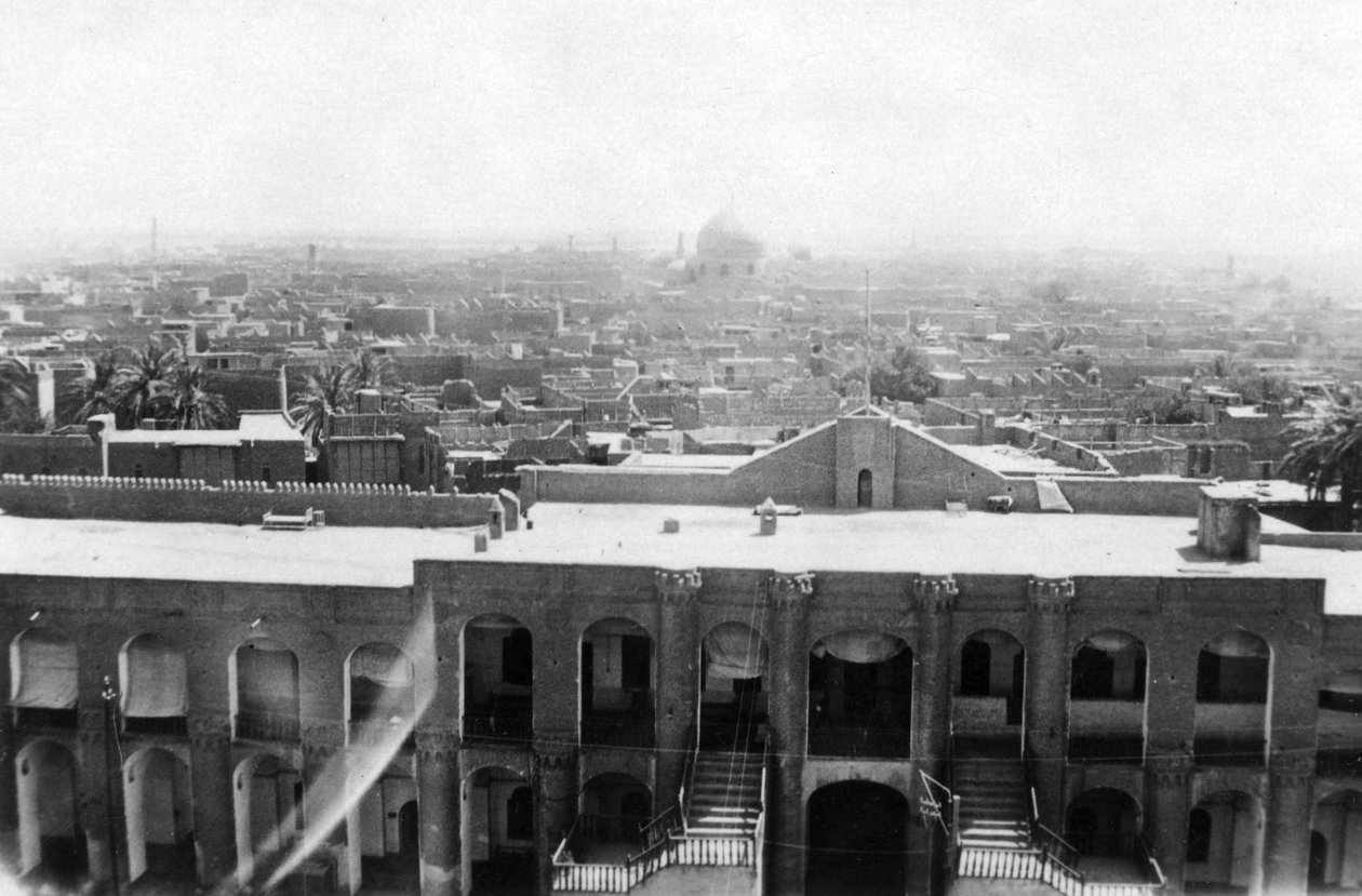 Vista de Bagdad desde una torre de bloques, 31º hospital general británico, Mesopotamia, Primera Guerra Mundial, 1918 de Unbekannt