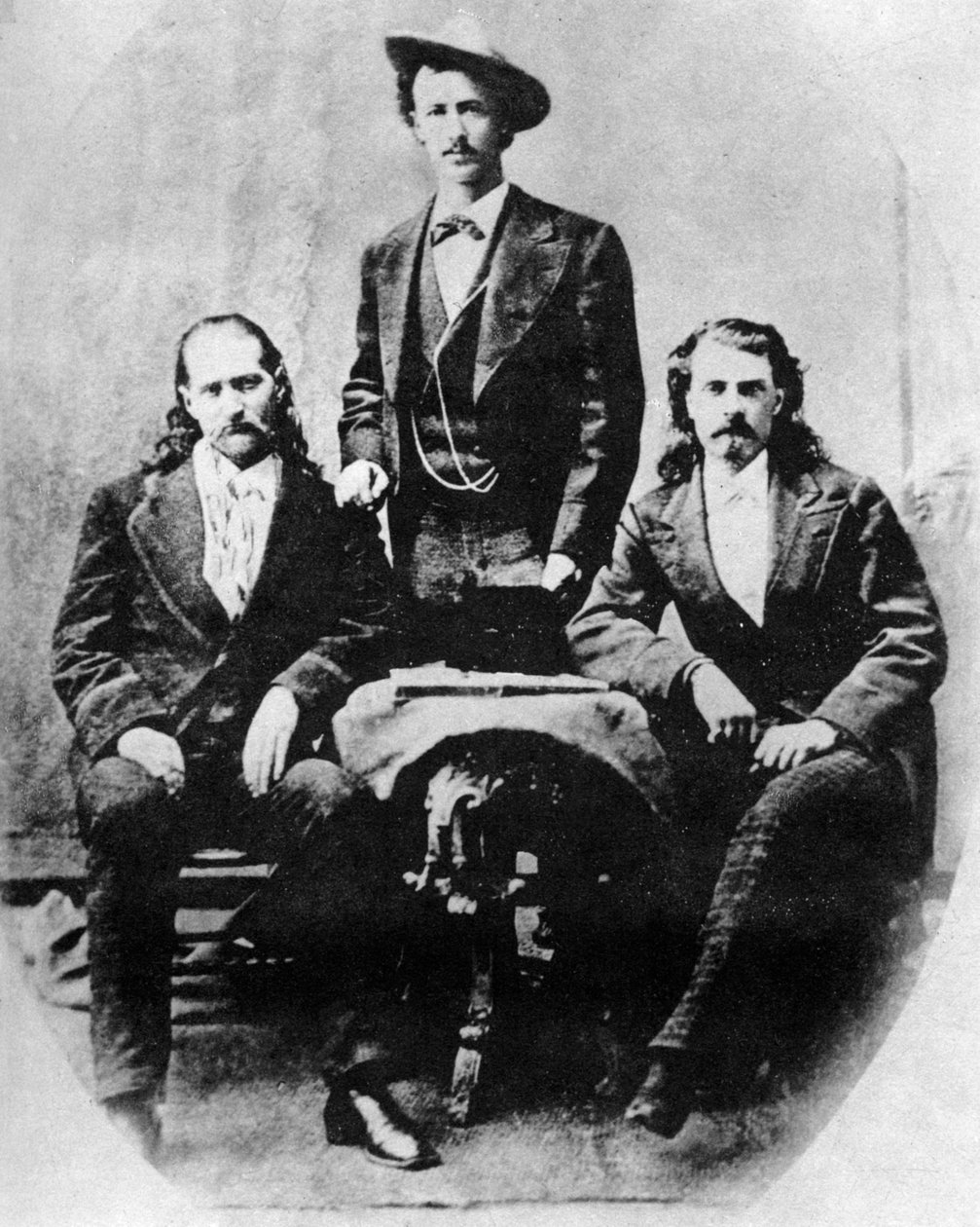 Wild Bill Hickok, Texas Jack Omohundro y Buffalo Bill Cody, c. 1870s 1954 de Unbekannt