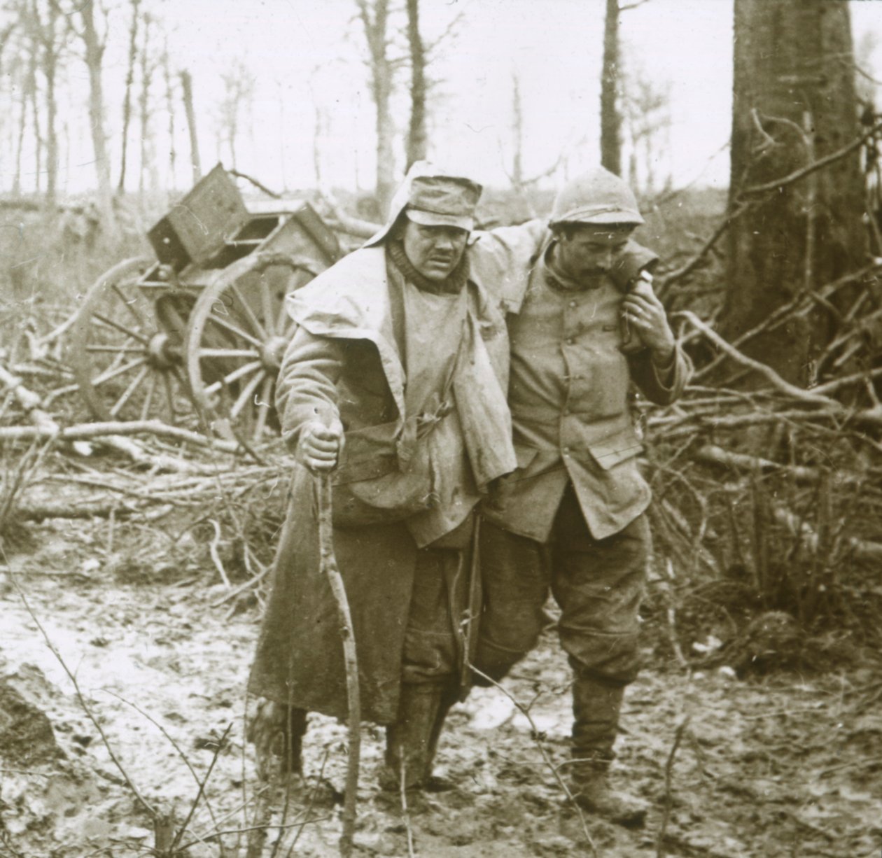 Soldado herido, Verdún, norte de Francia, 1916 de Unbekannt