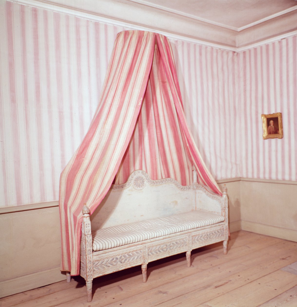 Cama plegable en la casa de Carl Linnaeus, Hammarby, Uppsala, Suecia de Unbekannt Unbekannt