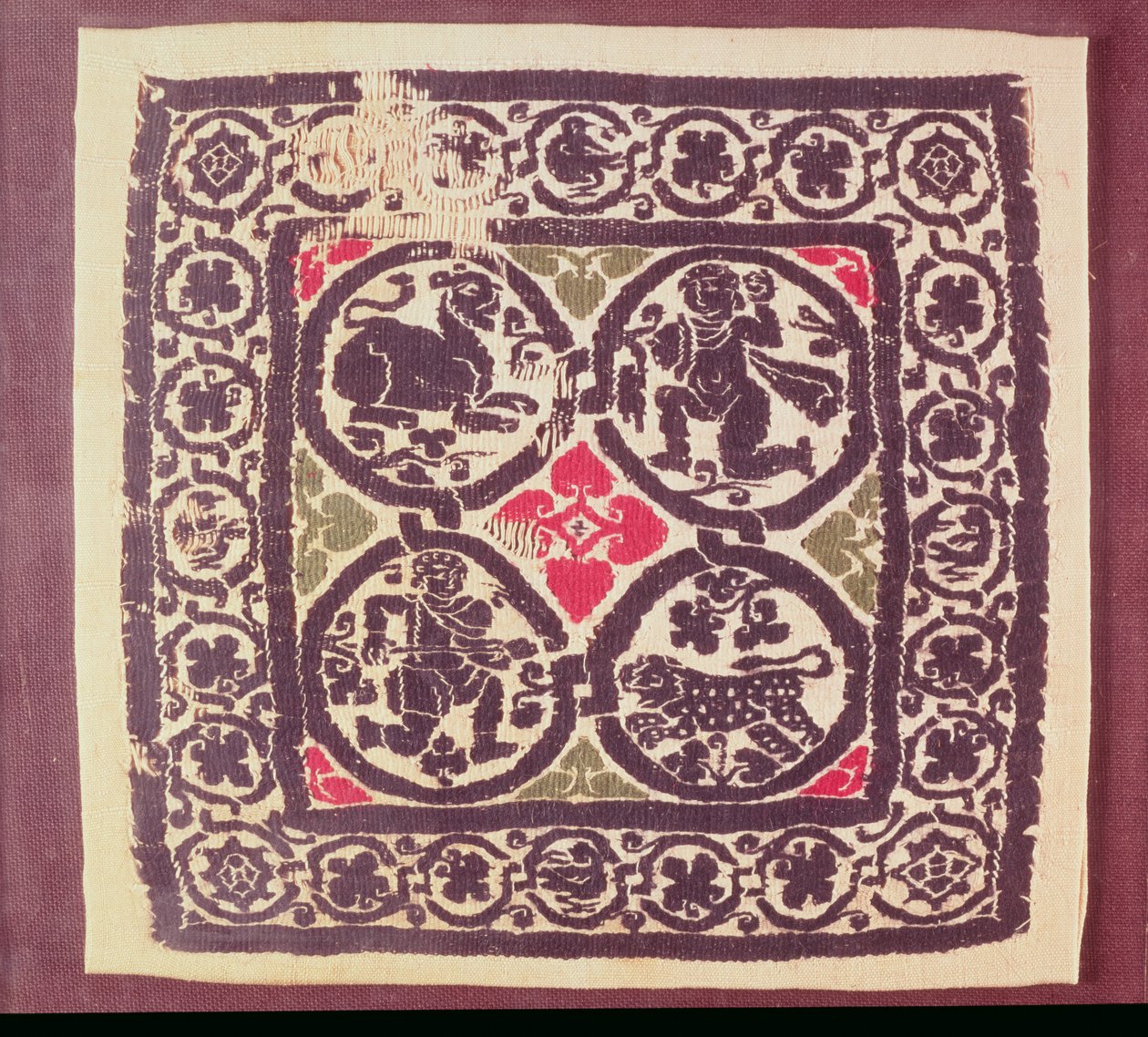 Tapiz del Imperio Romano Oriental mostrando caza de bestias salvajes, excavado en los terrenos de entierro en Akhmim, siglo III-VII de Unbekannt Unbekannt