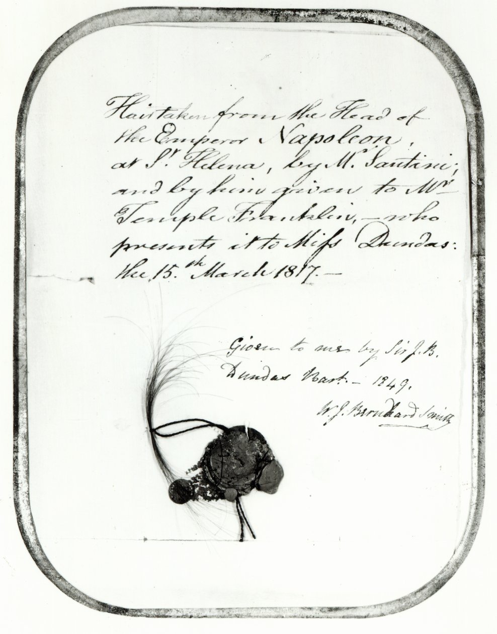 Cabello cortado de la cabeza del Emperador Napoleón por Giovanni Natale Santini y dado por él a William Temple Franklin, 1816 de Unbekannt Unbekannt