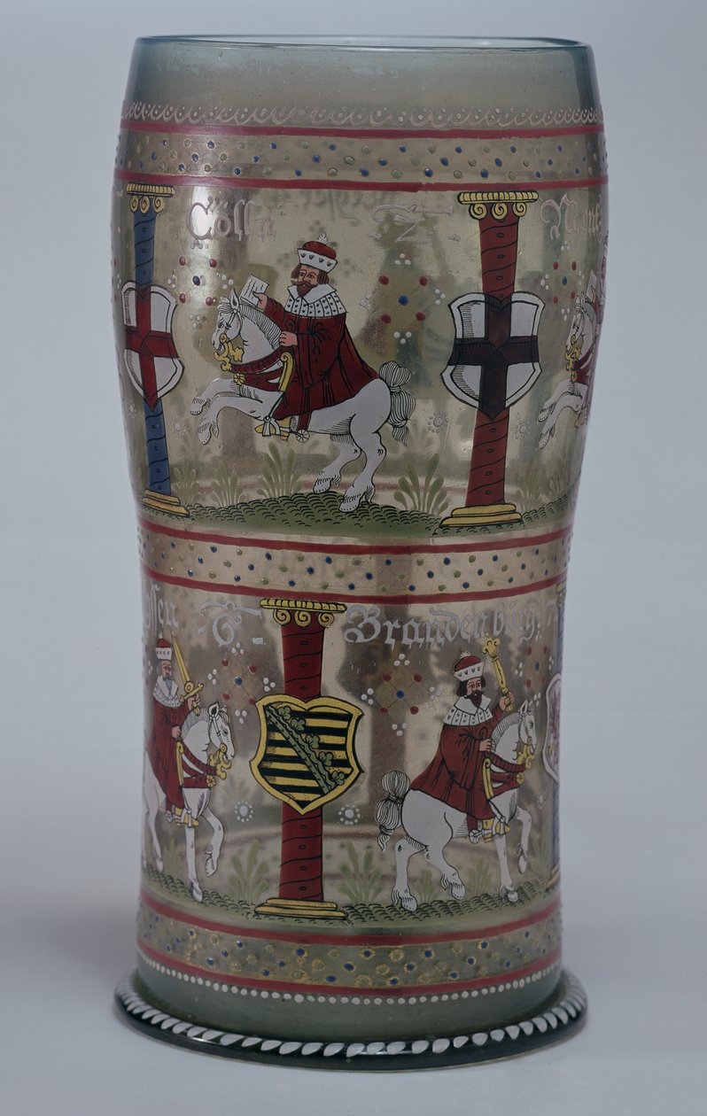 Kurfuerstenhumpen (vidrio electoral alemán) esmaltado con escenas del emperador y siete electores montando caballos blancos, Bohemia, 1625 de Unbekannt Unbekannt