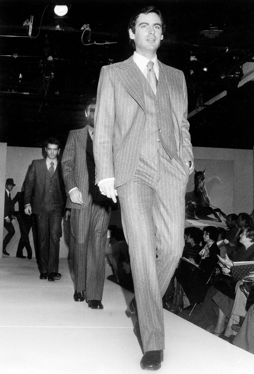 Desfile de moda masculina para la colección primavera-verano 1973-1974 de Pierre Cardin, 7 de febrero de 1977 de Unbekannt Unbekannt