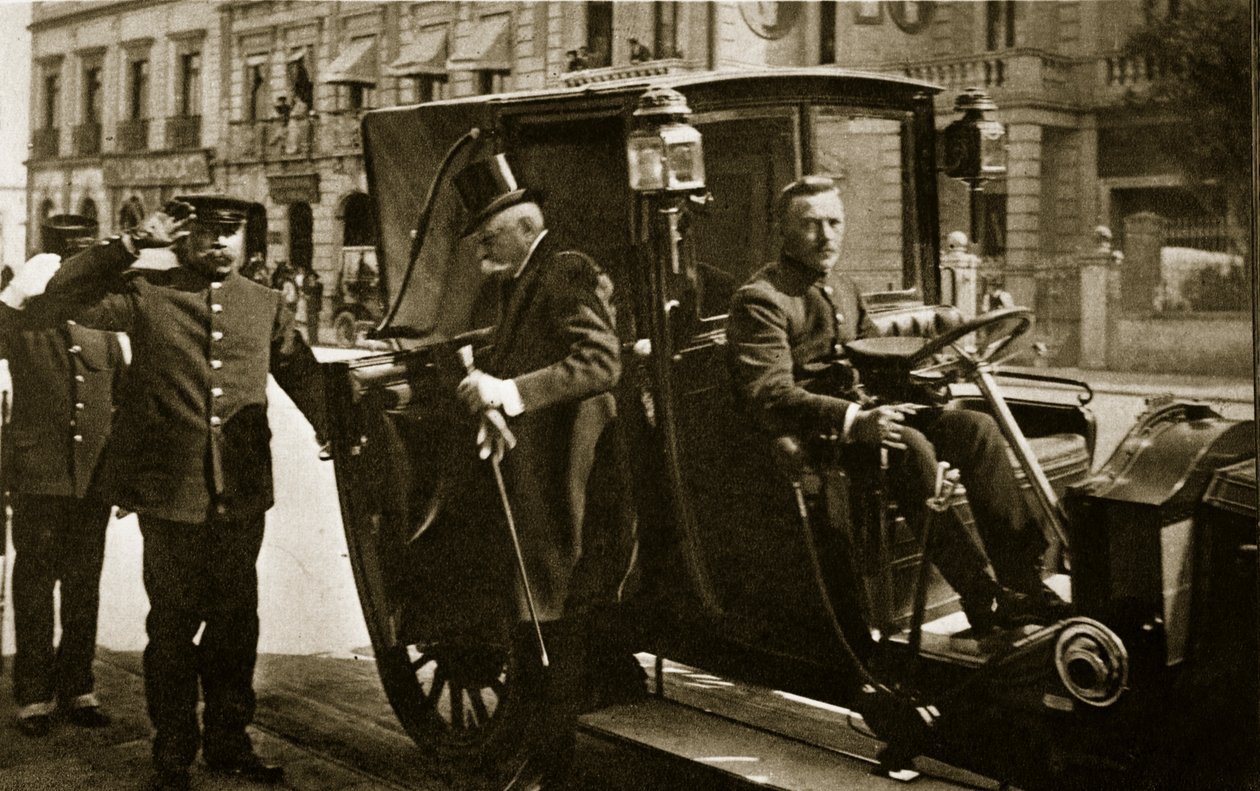 Porfirio Díaz llegando a las oficinas del palacio, c.1910 de Unbekannt Unbekannt