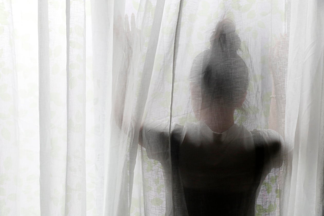 Silueta de una mujer detrás de una cortina semitransparente, Ciudad Ho Chi Minh, Vietnam de Unbekannt Unbekannt