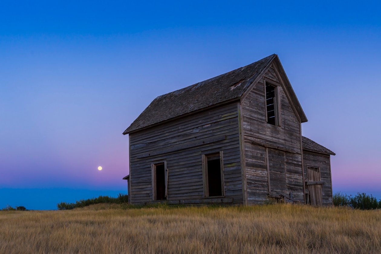 La luna casi llena, una 