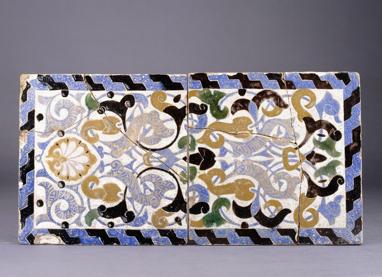 Un panel de azulejos de cerámica cuerda seca de la dinastía nazarí, con un diseño de arabescos entrelazados y palmetas, finales del siglo XIV o XV de Unbekannt