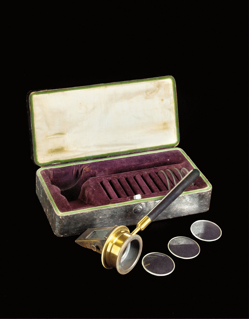 Un raro y temprano oftalmoscopio de patrón Helmholtz, c.1852 de Unbekannt