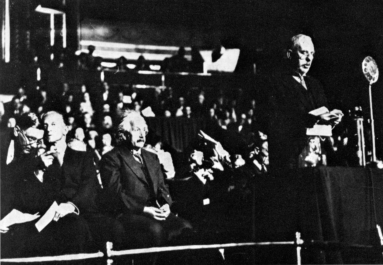 Albert Einstein y Ernest Rutherford, el Royal Albert Hall de Unbekannt
