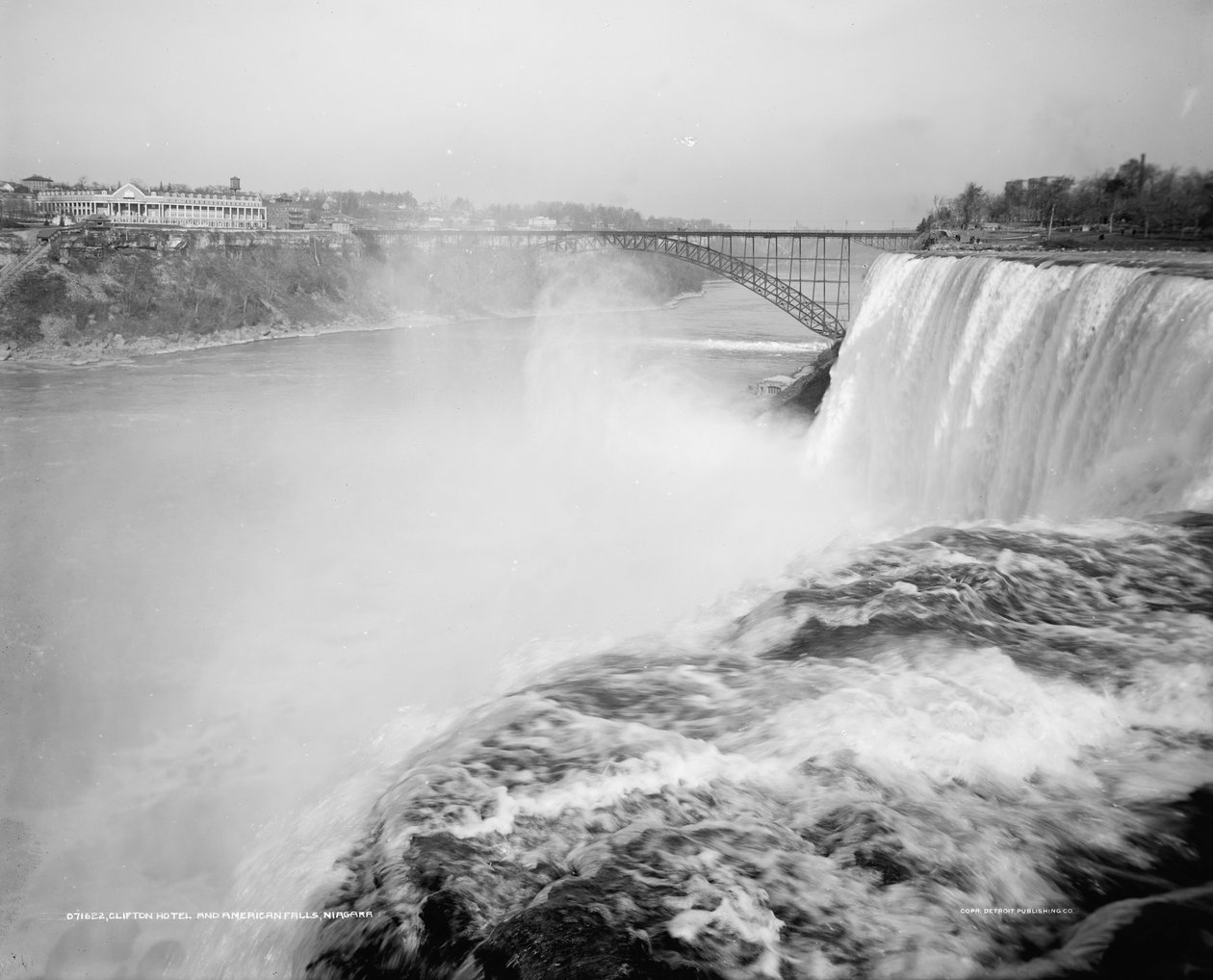 Clifton Hotel y American Falls, Niágara de Unbekannter Künstler