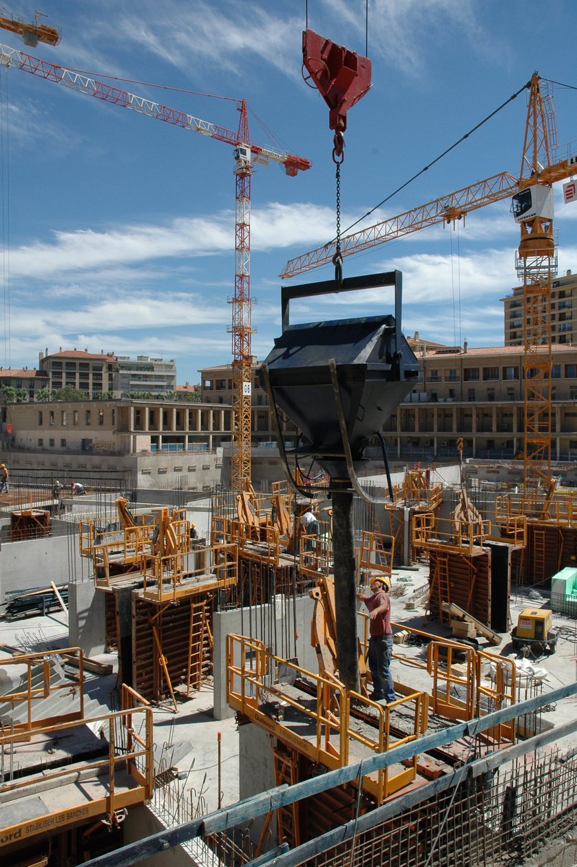 Obras de construcción de los nuevos barrios de Aix en Provence (Aix-en-Provence) de Unbekannter Künstler