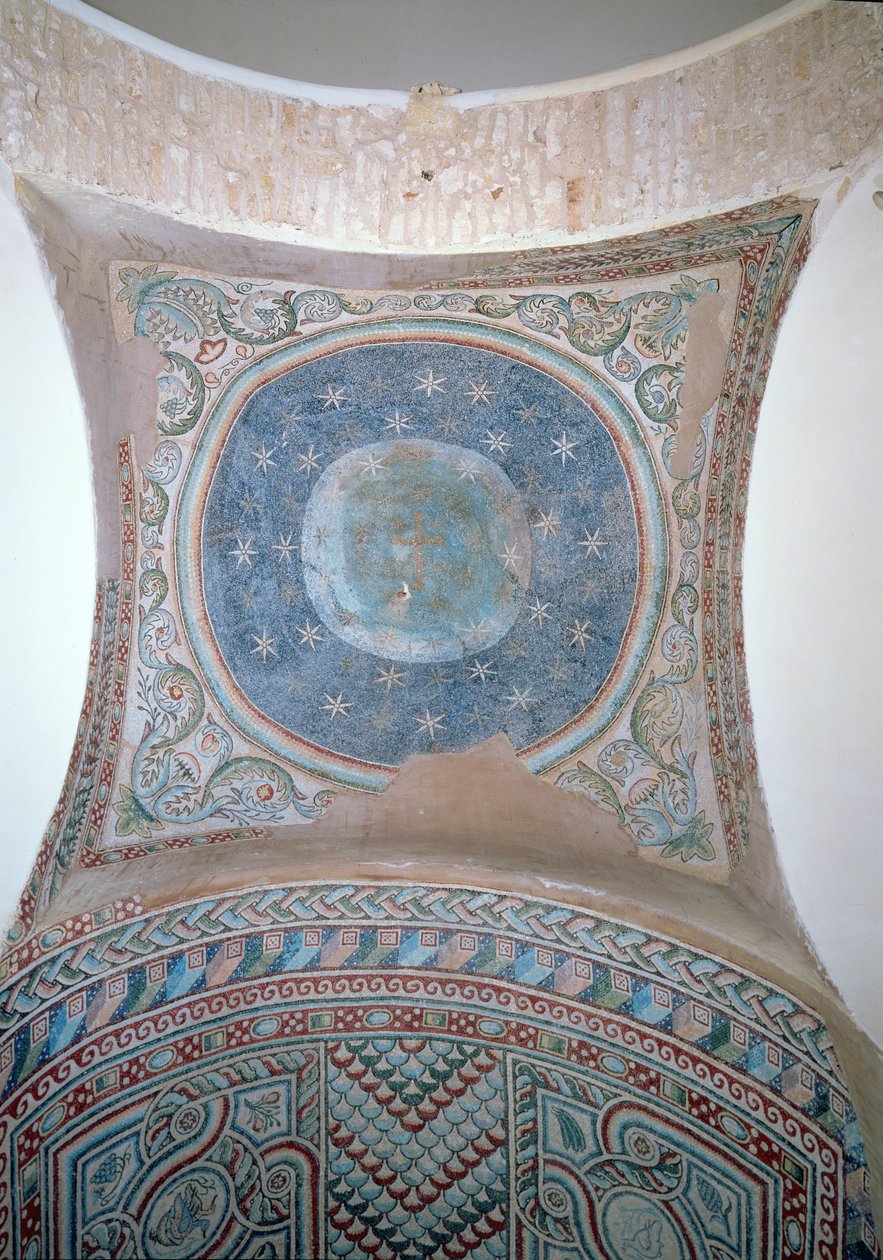 Cruz contra el cielo nocturno, decoración de la cúpula, siglo V de Unbekannt