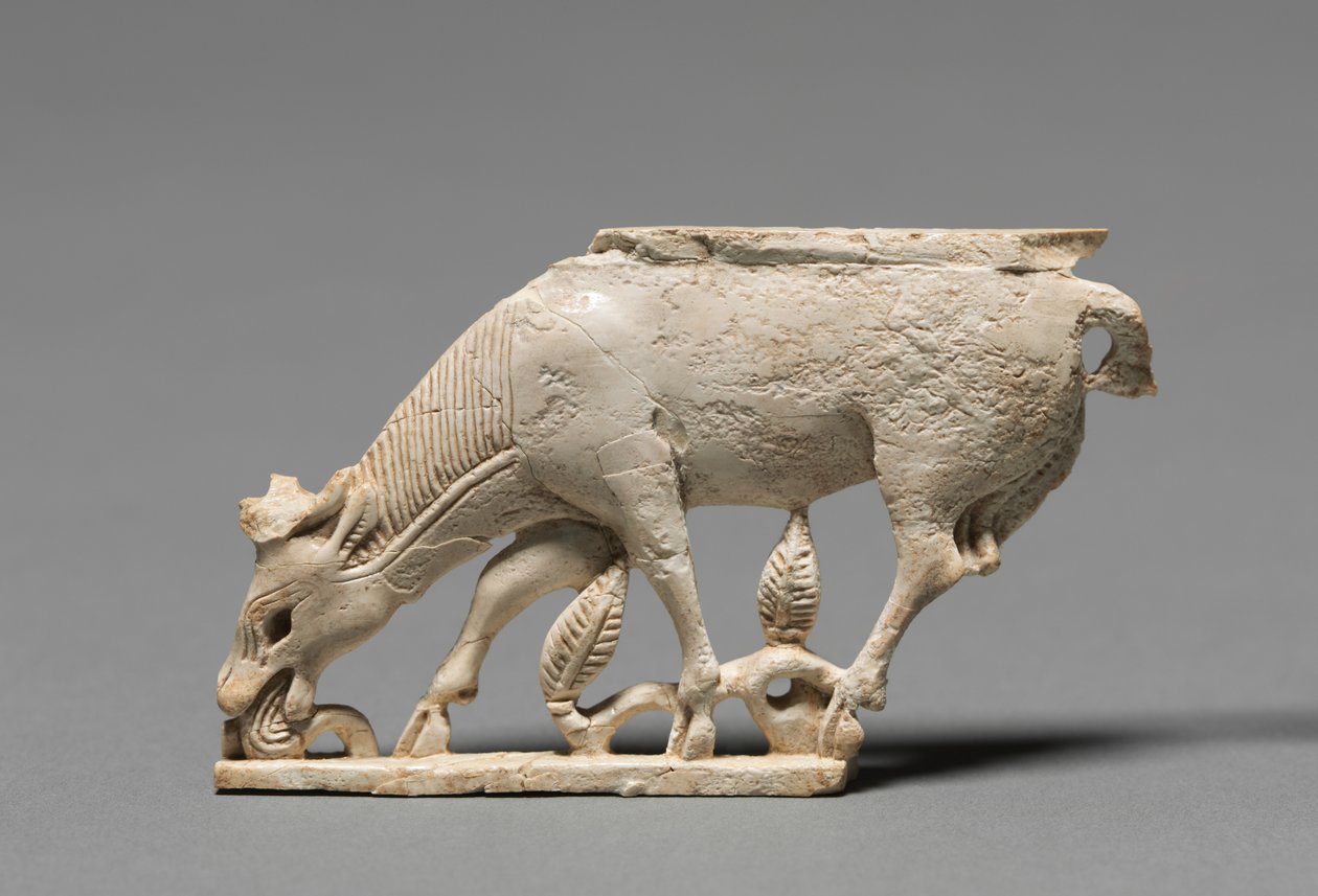 Placa decorativa: Ciervo pastando, 900-800 a.C. de Unbekannt