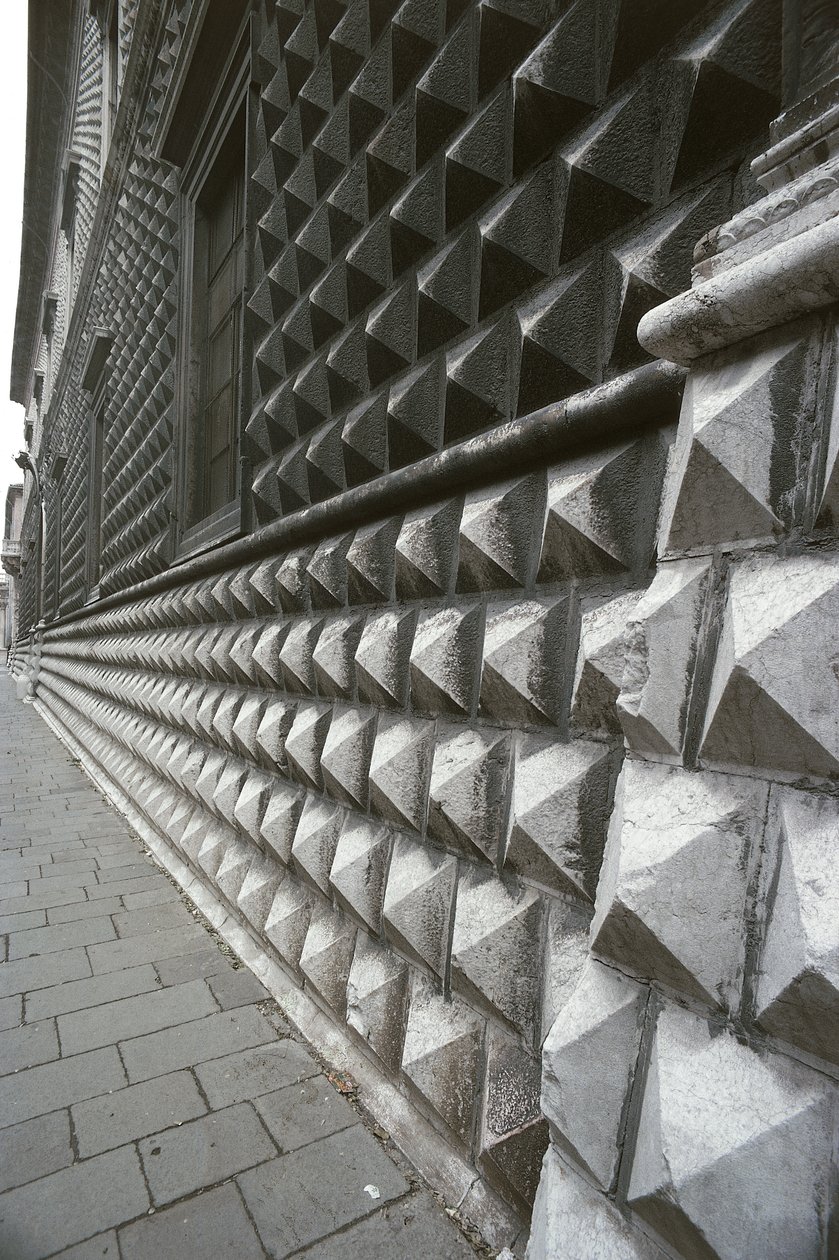 Detalle de la fachada del Palazzo dei Diamanti, Ferrara, Italia de Benjamin Baud