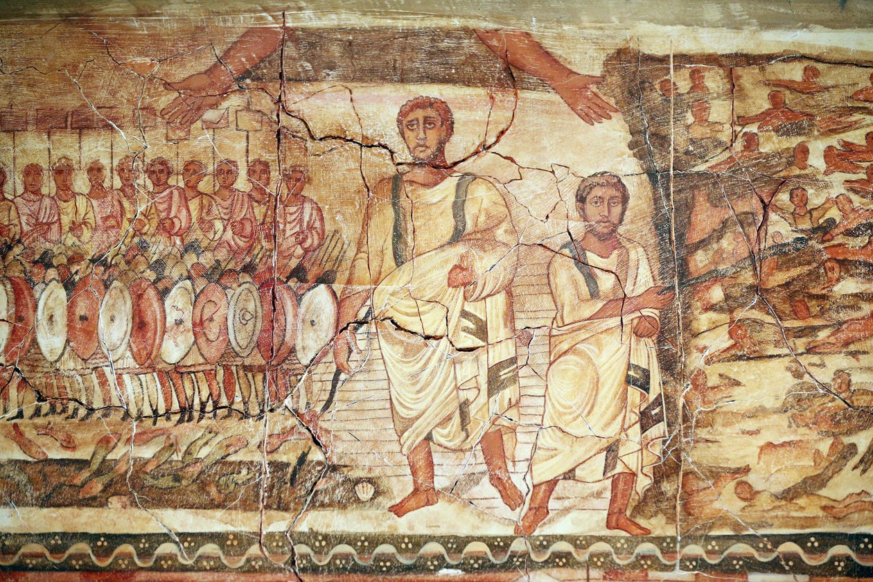 Éxodo y travesía del Mar Rojo, fresco proveniente de la Sinagoga de Dura Europos, 244-245, y conservado en el Museo Nacional de Damasco. Foto tomada en el Museo Judío de Nueva York durante una exposición. de Unbekannt