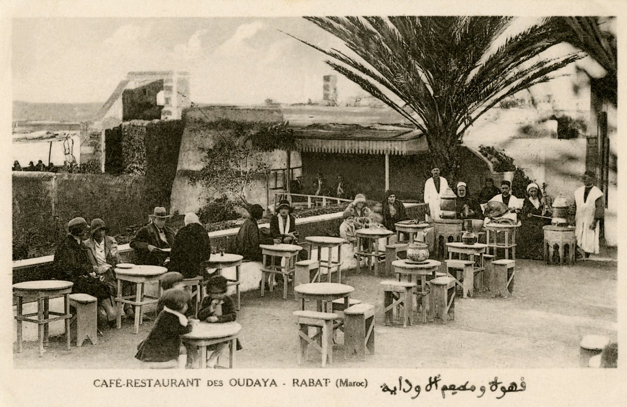 Franceses y marroquíes en el Café Oudaya, Rabat de Unbekannter Künstler