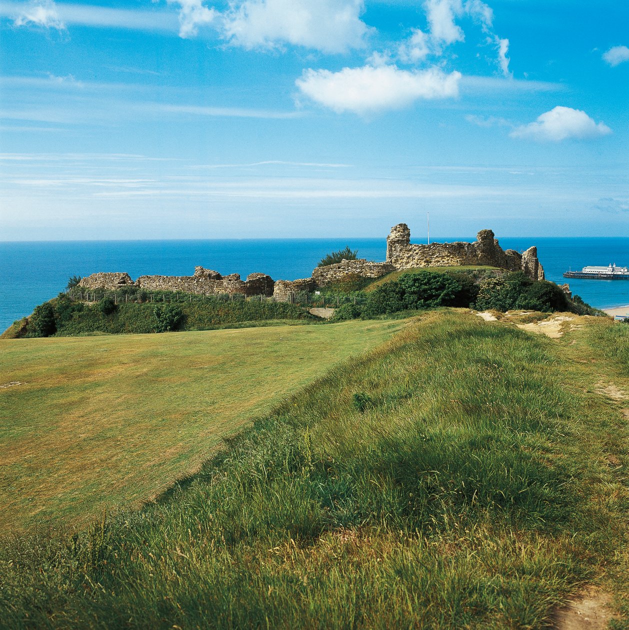 Castillo de Hastings, East Sussex, Reino Unido de William M. Timlin