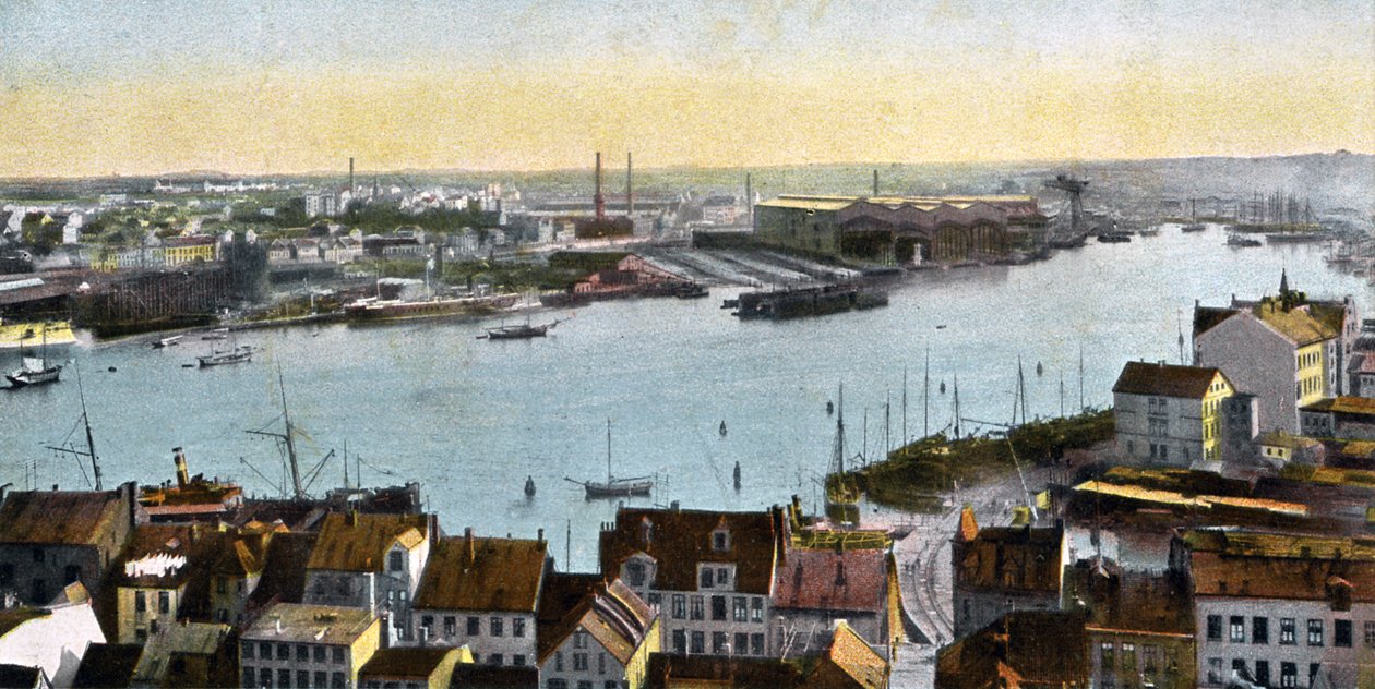 Kiel, Alemania - vista del astillero desde la Nicolaikirche de Unbekannter Künstler