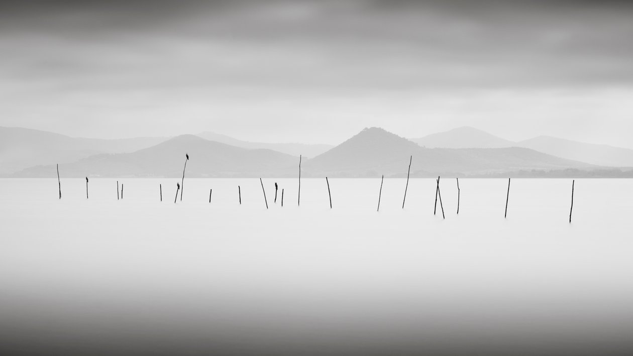 Lago Trasimeno, Umbría, Italia, 2015 (fotografía en B/N) de Leopold Blonder