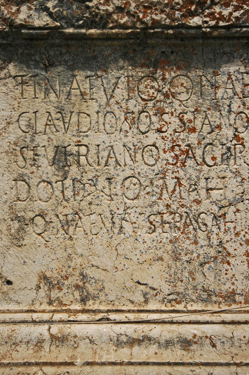 Líbano, Baalbek (siglo I d.C.), grabado en el Gran Patio de Unbekannt