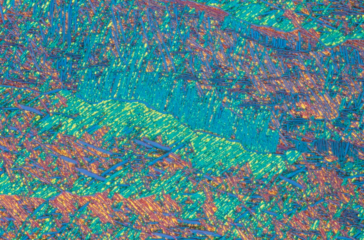 Micrografías (luz) Aleación de titanio grabada, micrografía de luz de Unbekannter Künstler