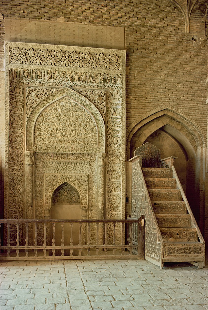 Mihrab (nicho de oración) y minbar (púlpito) en la sala del sultán Uljaitu, probablemente siglo XIII/XIV de Unbekannt