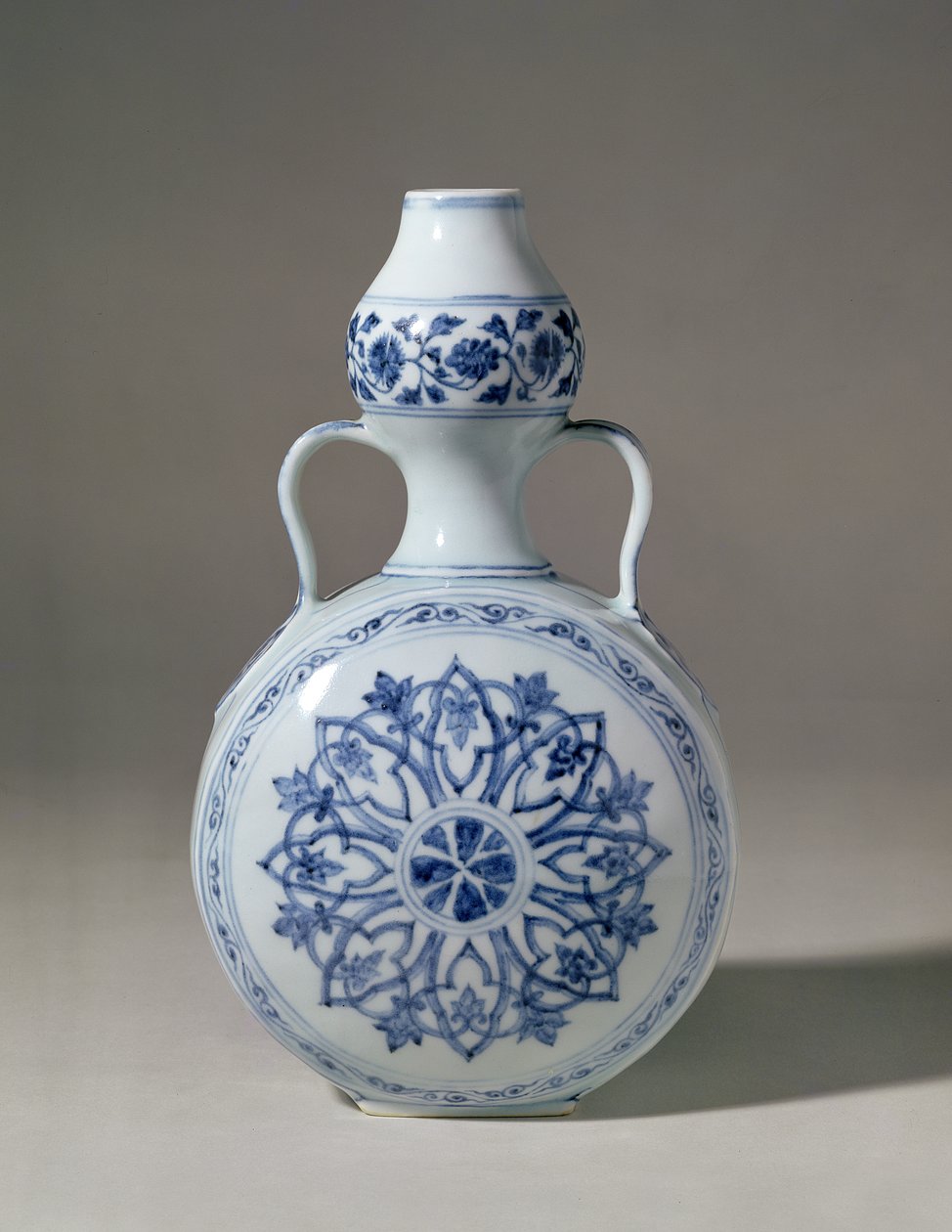 Botella de peregrino azul y blanca Ming, marca Hsuan Te (1426-35) de Unbekannt