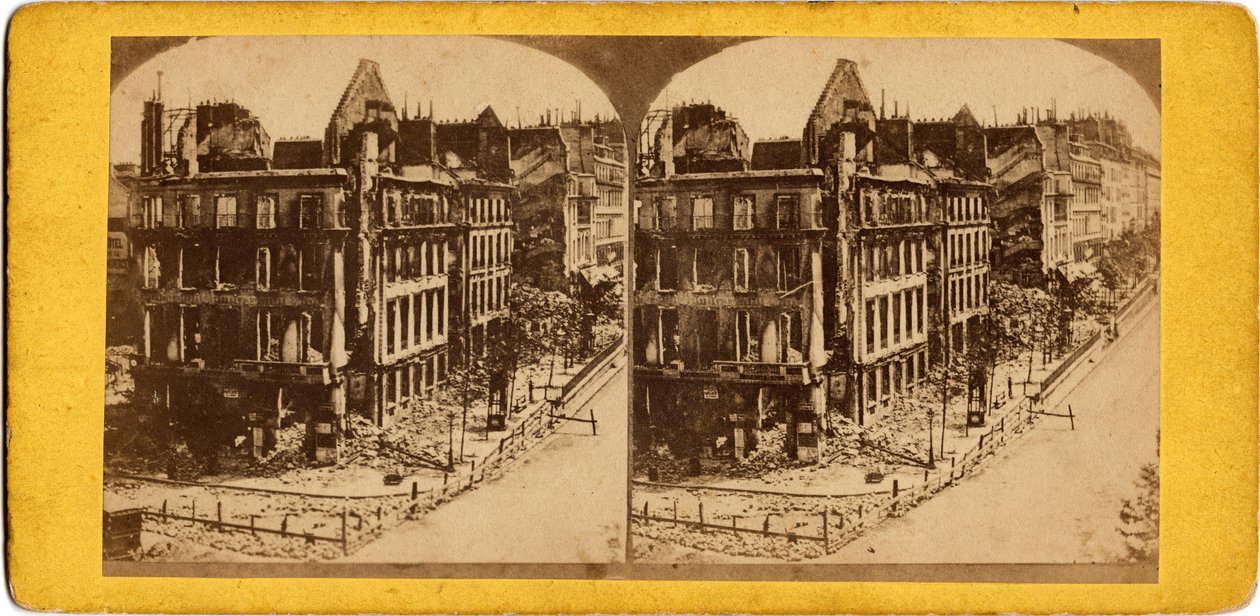 Municipalidad de París (1871): vista de París en ruinas. Fotografía anónima de Unbekannt