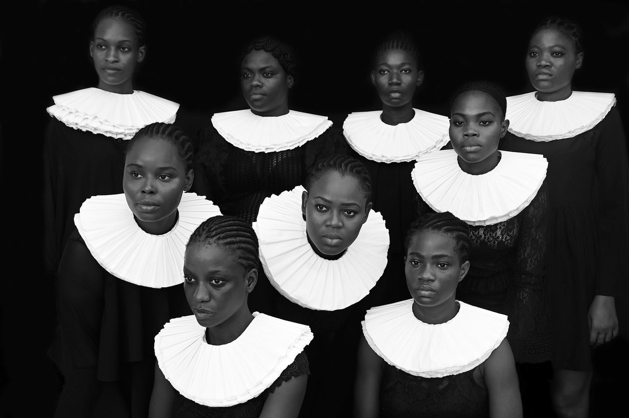 Tableau vivant, 2019 (foto en blanco y negro) de Unbekannter Künstler