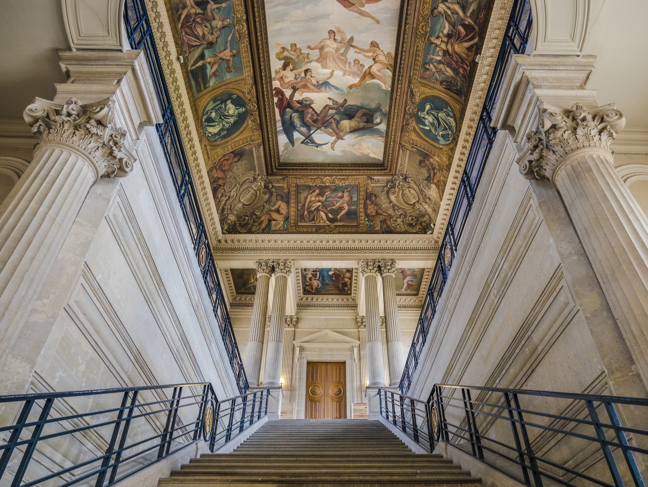 La escalera, arquitectos Charles Lelong (1793-1861) y Edouard Dubois (1795-1813), entre 1840 y 1846. En el techo, Francia atando sus archivos al amanecer de los tiempos, pintura de Felix Jobbe Duval (1821-1889), entre 1877 y 1881. Hotel de Soubise. de Unbekannt