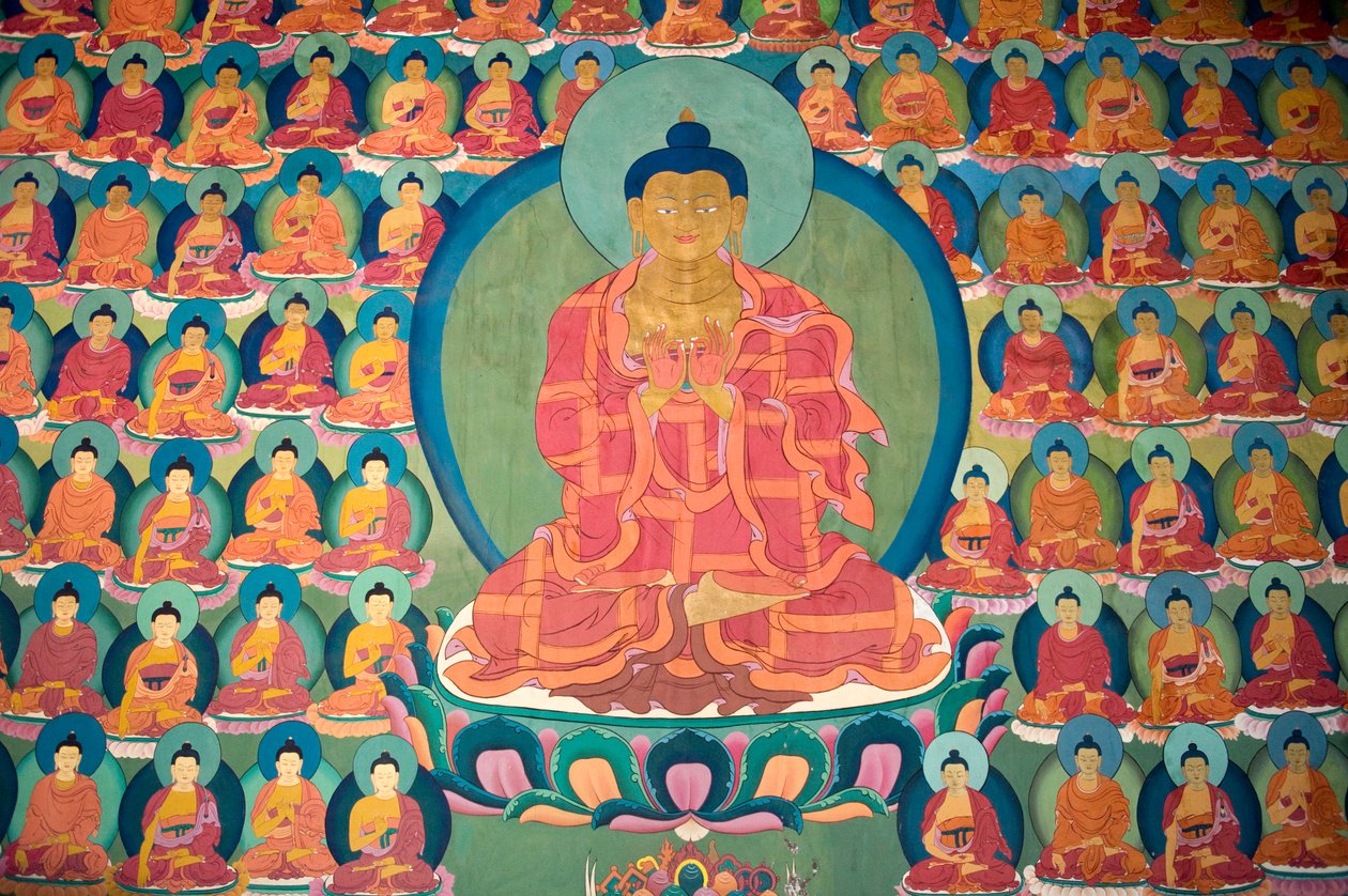 Budismo tibetano; pintura mural; Buda meditando; muchos pequeños Budas; Monasterio Chemre Gompa; Chemrey; región de Ladakh; Jammu y Cachemira; India; Asia del Sur; Asia de Unbekannt
